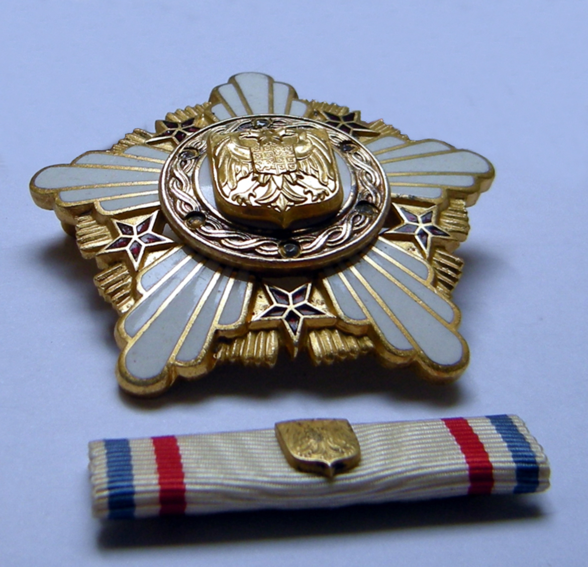 Orden Zasluga Za Saveznu Republiku Jugoslaviju orden-zasluga-za-saveznu-republiku-jugoslaviju